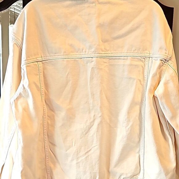 Free People Jolene Oversized Denim Trucker Jacket in Ecru Cream size Large - Picture 12 of 13